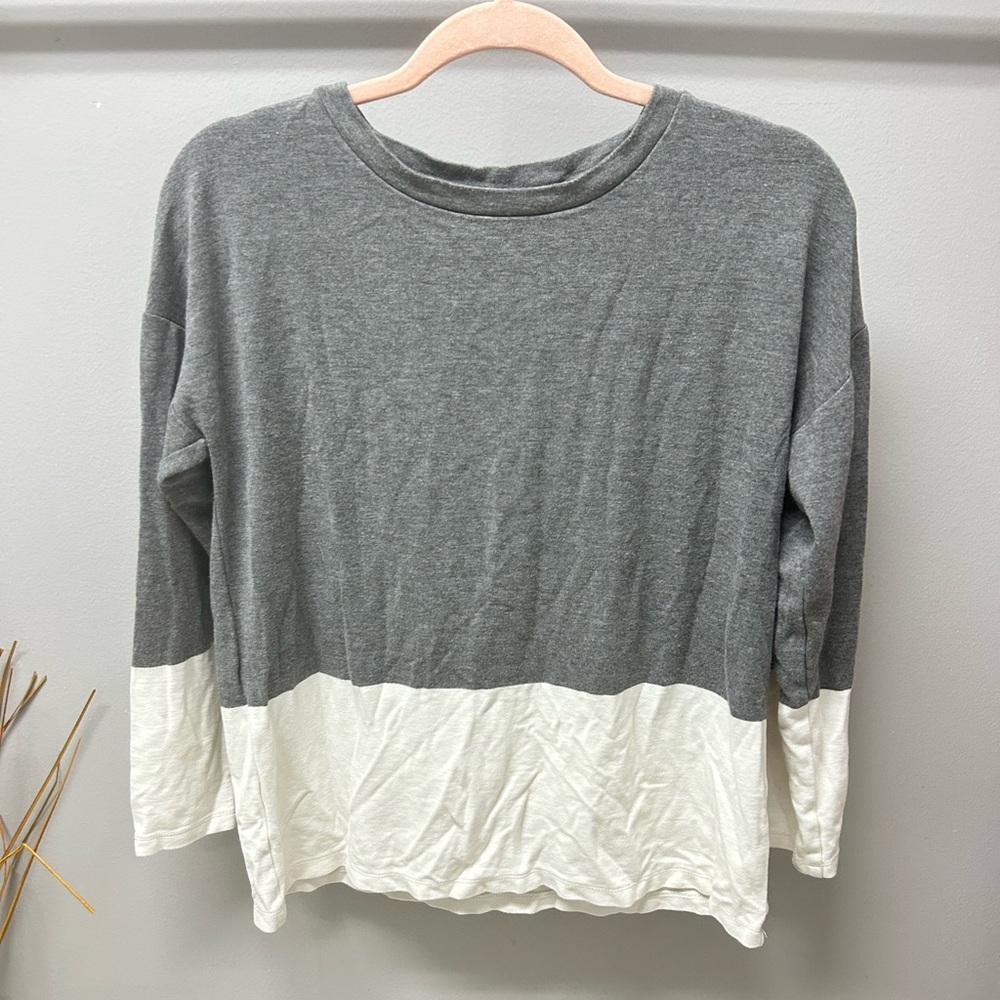 LOFT Gray and Cream Long Sleeve Top